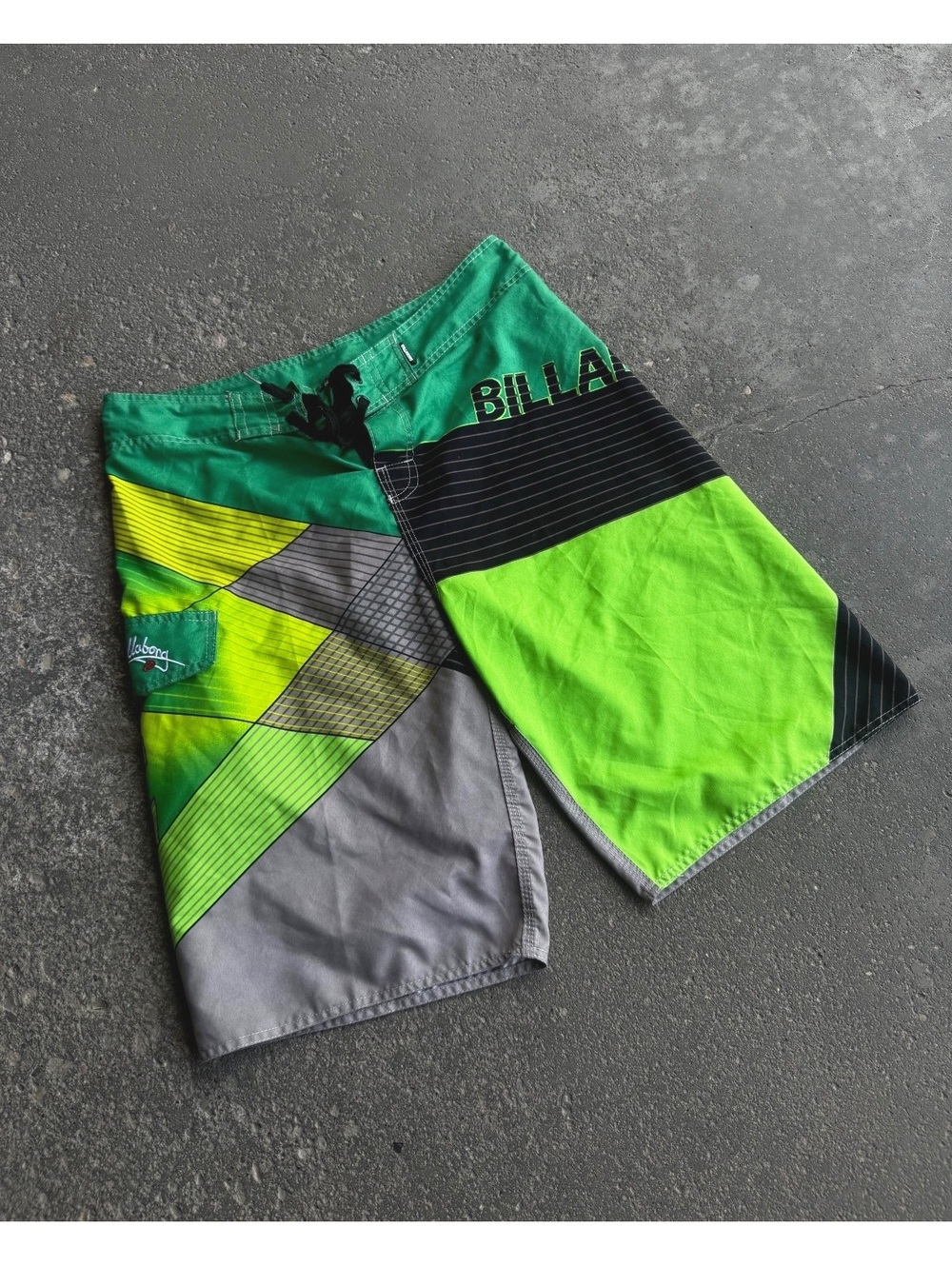 Vintage Y2K Billabong Graphic Boardshorts